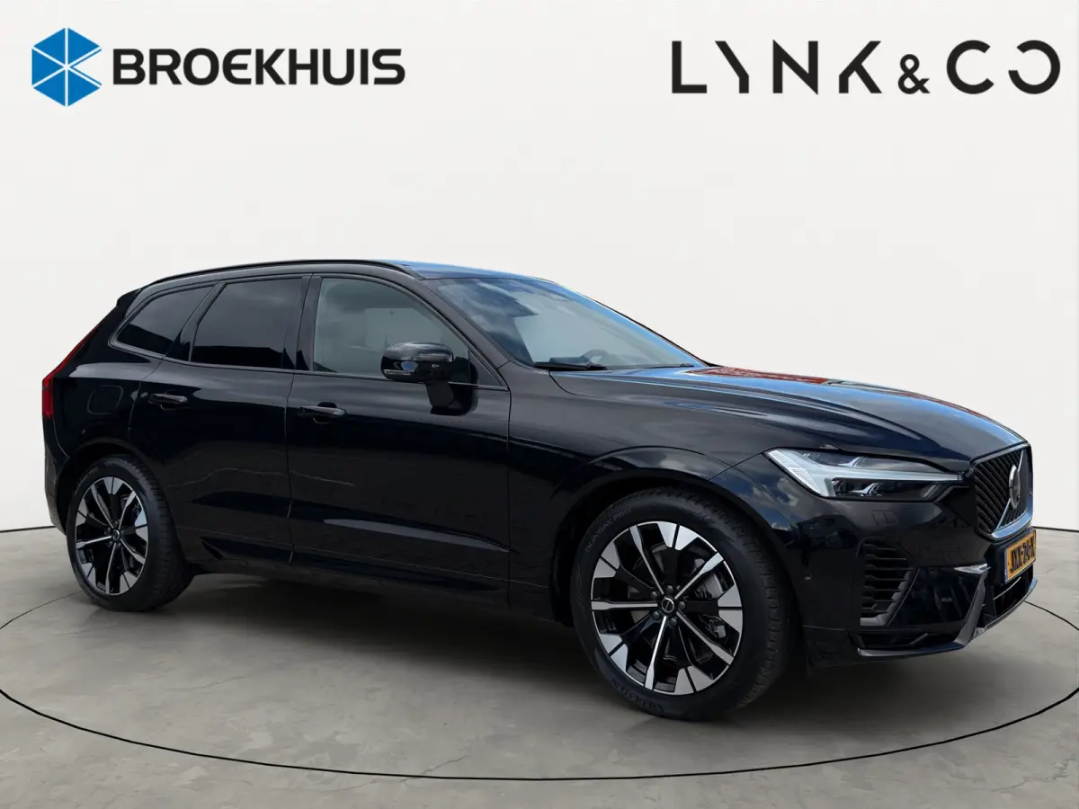 2.0 T6 Plug-in hybrid AWD Ultra Dark | Trekhaak | Luchtvering | Panoramadak | 360 Camera | Memory seats |