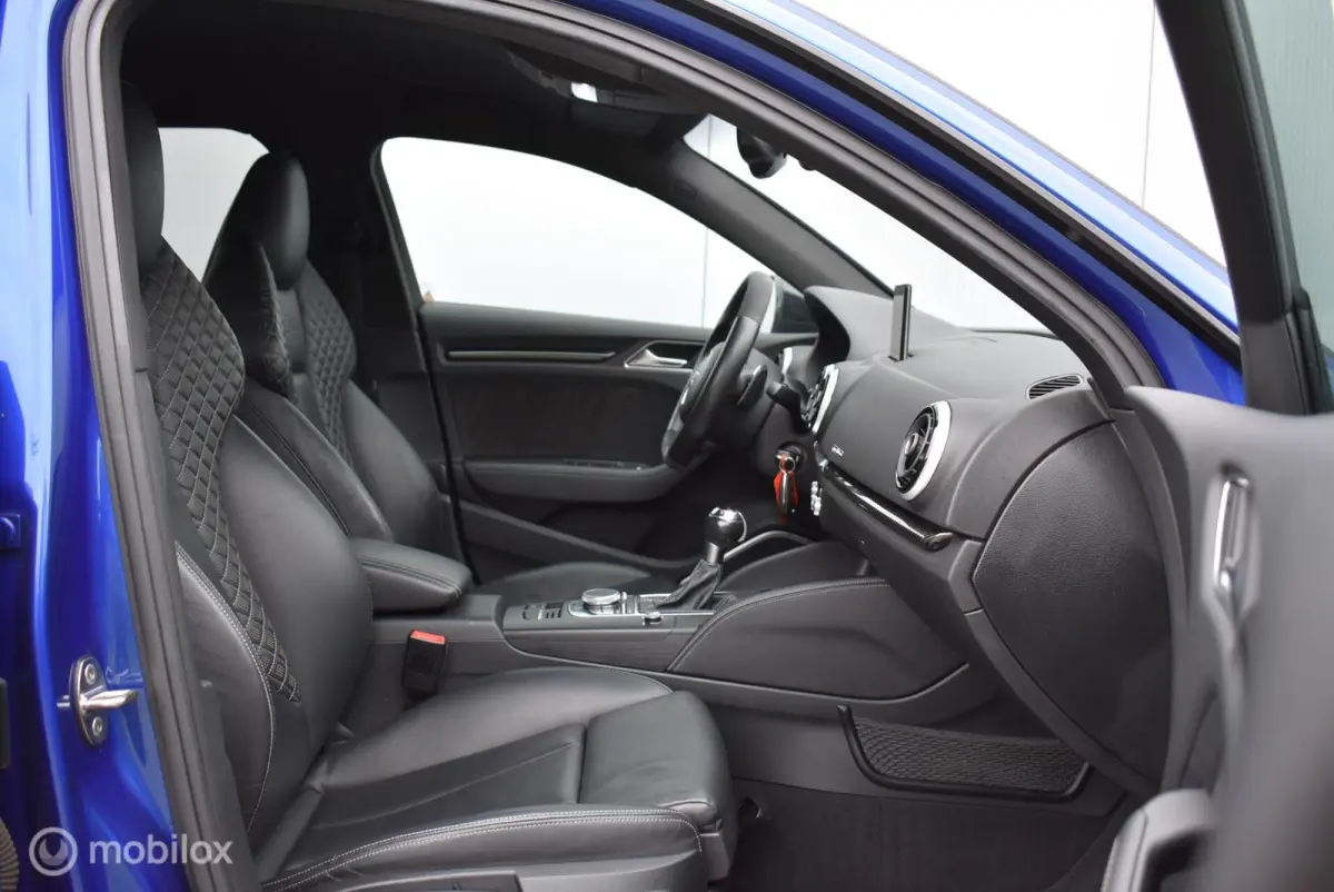 RS3 2.5 TFSI Sepangblau *1e lak *2e eignr. *Carbon *B&O *Historie *BBS