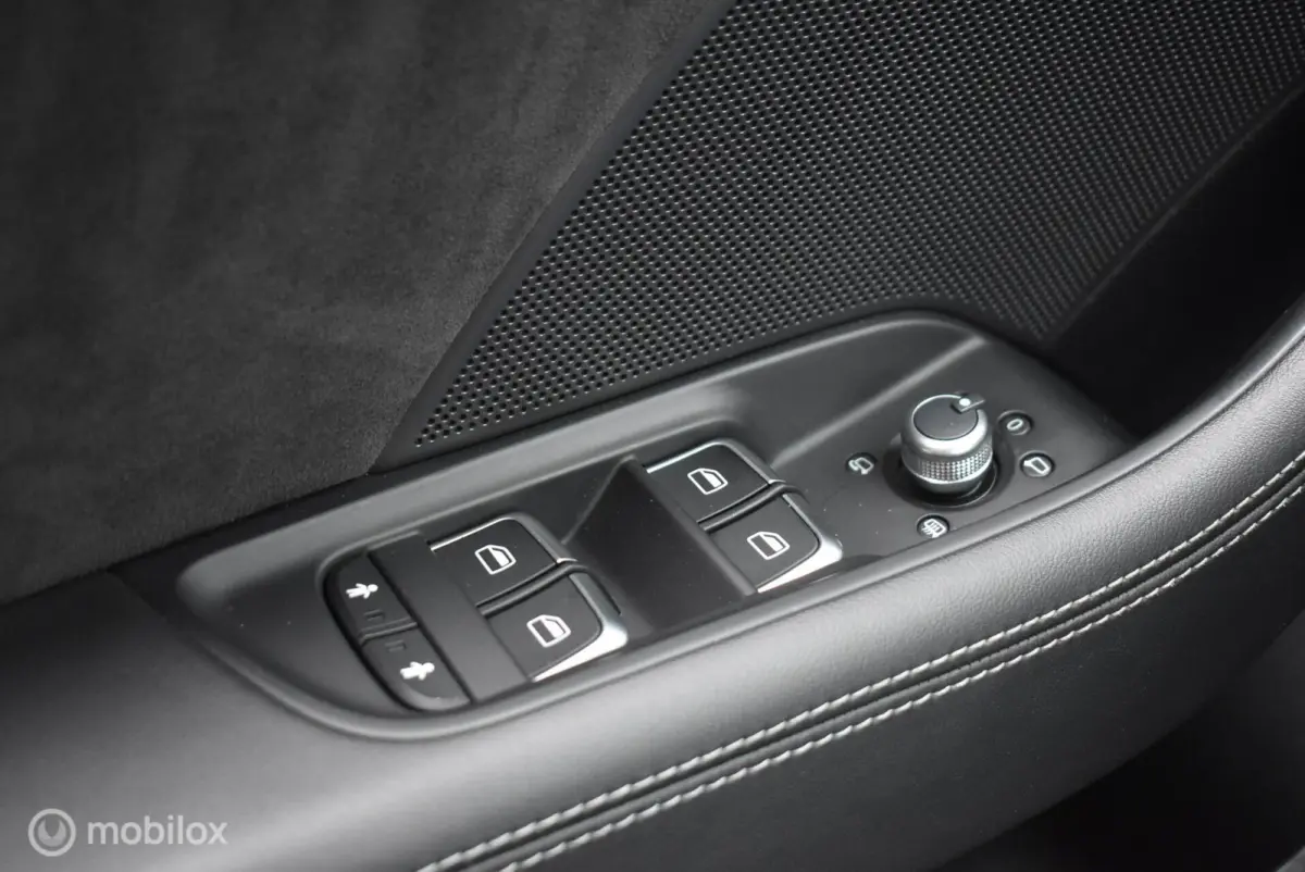 RS3 2.5 TFSI Sepangblau *1e lak *2e eignr. *Carbon *B&O *Historie *BBS