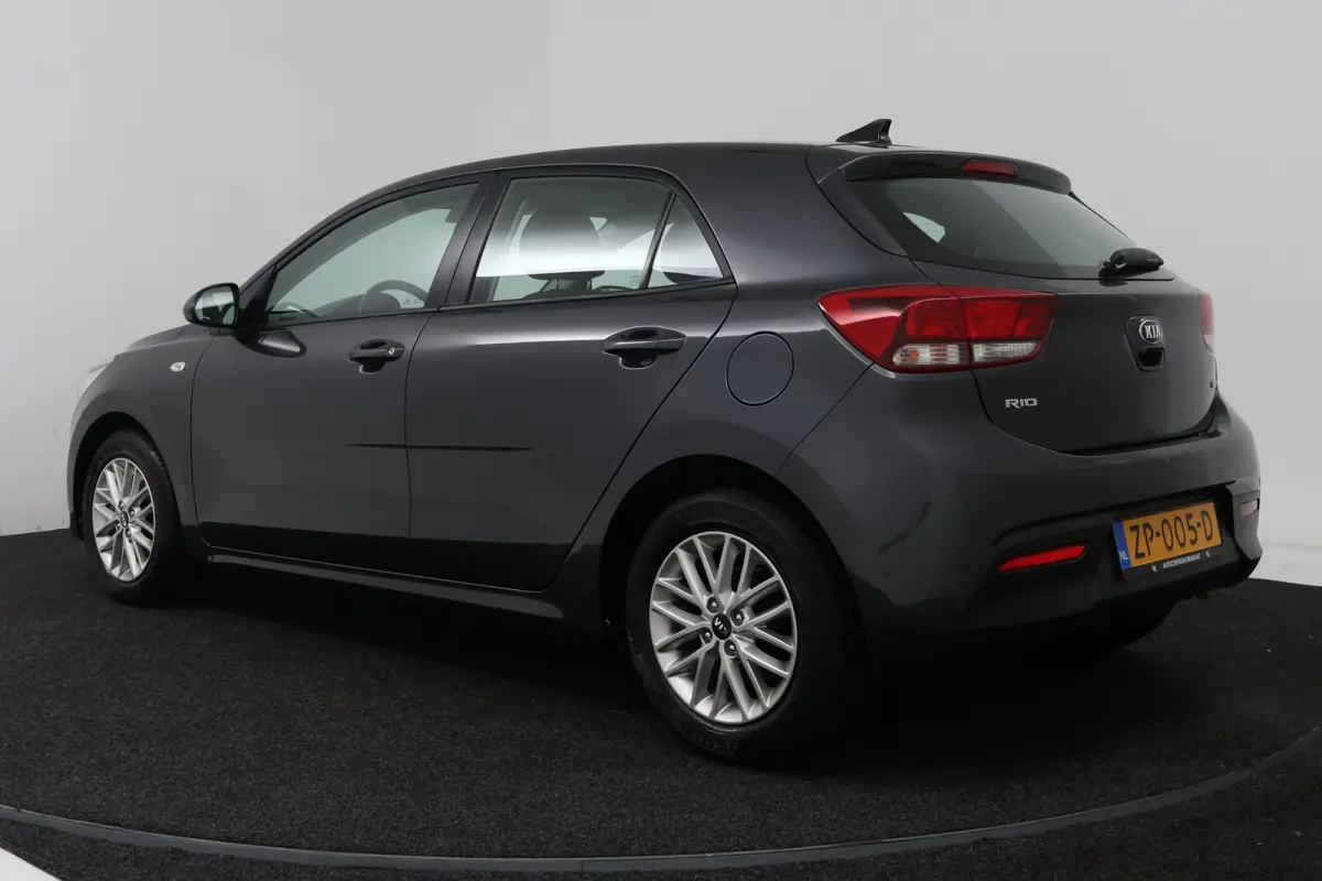 1.0 TGDI DynamicLine (CARPLAY, CAMERA, PDC, NAVIGATIE, LM VELGEN)