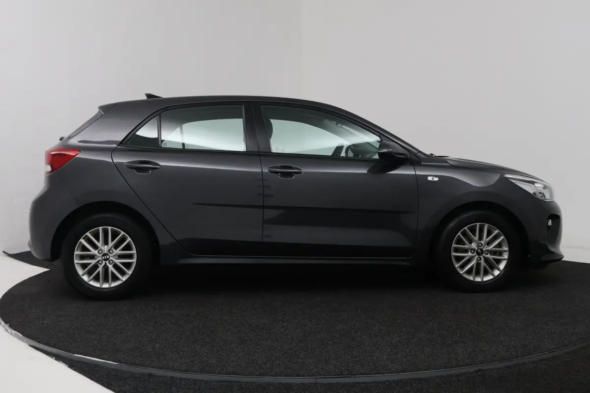 1.0 TGDI DynamicLine (CARPLAY, CAMERA, PDC, NAVIGATIE, LM VELGEN)