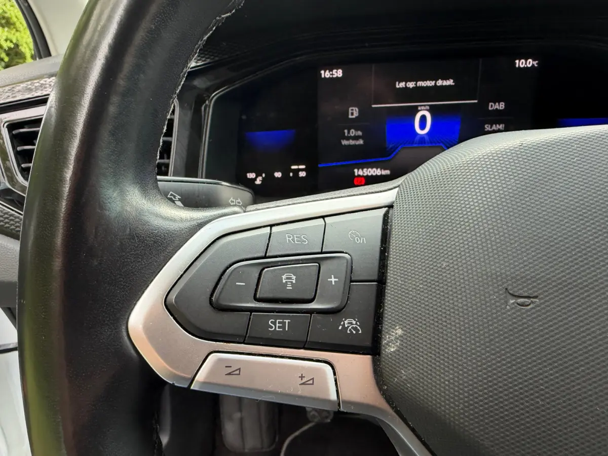1.0 TSI Life | Adaptief Cruise | Carplay | LED | lichtmetaal |