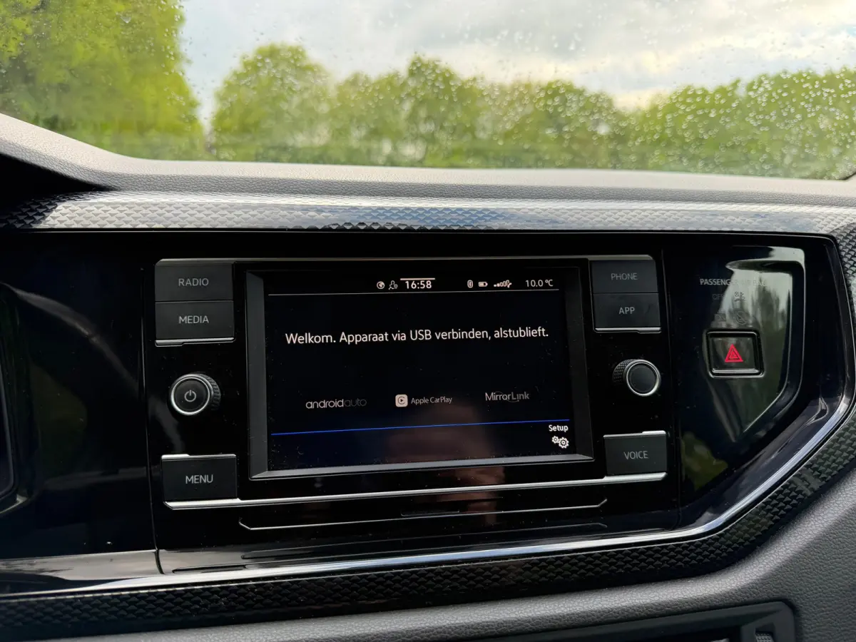 1.0 TSI Life | Adaptief Cruise | Carplay | LED | lichtmetaal |