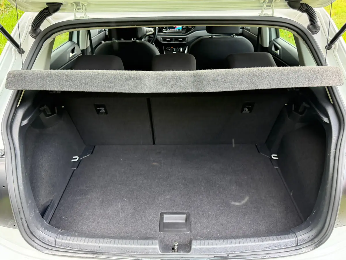 1.0 TSI Life | Adaptief Cruise | Carplay | LED | lichtmetaal |