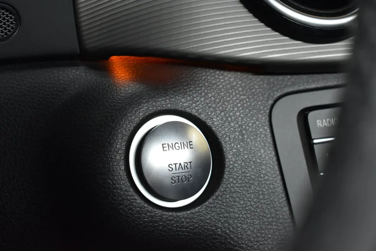 180 Business 108dkm 2e eig. NL-auto LED Camera Stoelverw. Cruise 18"4S + Nwe APK