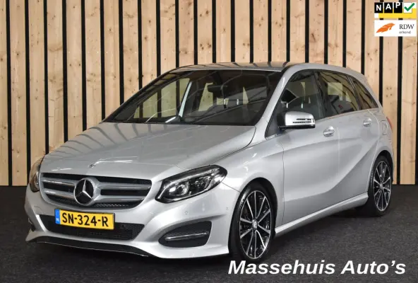 180 Business 108dkm 2e eig. NL-auto LED Camera Stoelverw. Cruise 18"4S + Nwe APK