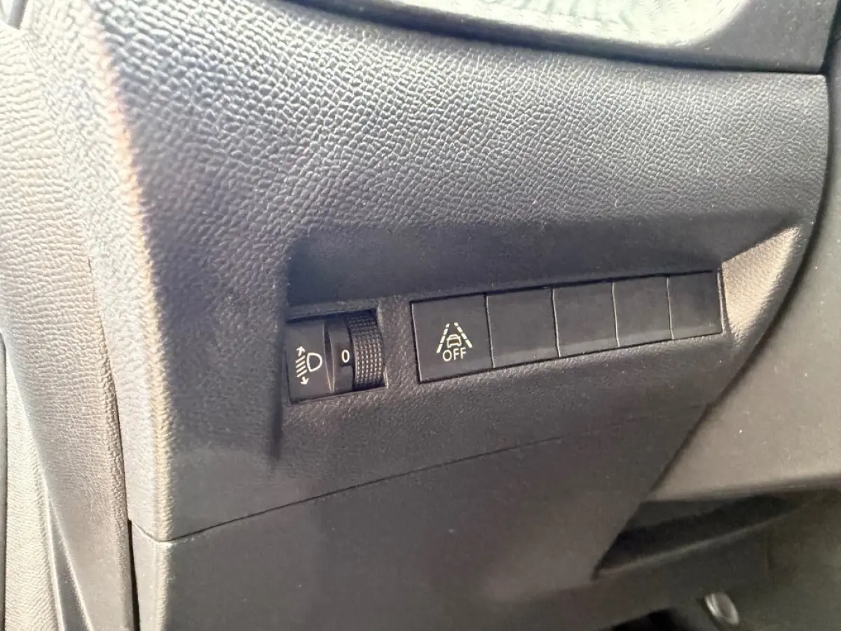1.2 PT ACTIVE AIRCO NAVI CRUISE CONTROL