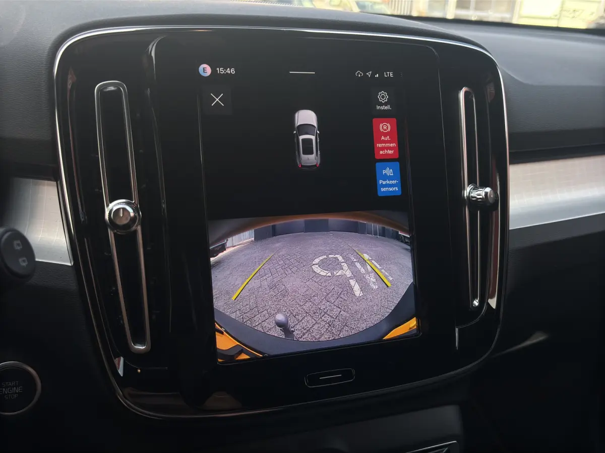 2.0 B4 Plus Dark | Trekhaak | Stuurwiel+Stoelverwarming | Adapt. Cruise | Apple Carplay/Android Auto |