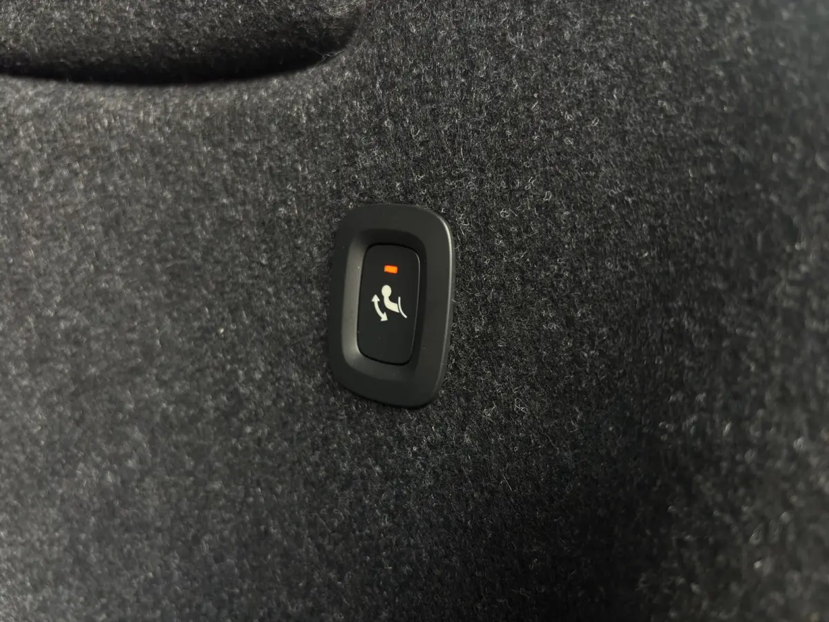 2.0 B4 Plus Dark | Trekhaak | Stuurwiel+Stoelverwarming | Adapt. Cruise | Apple Carplay/Android Auto |