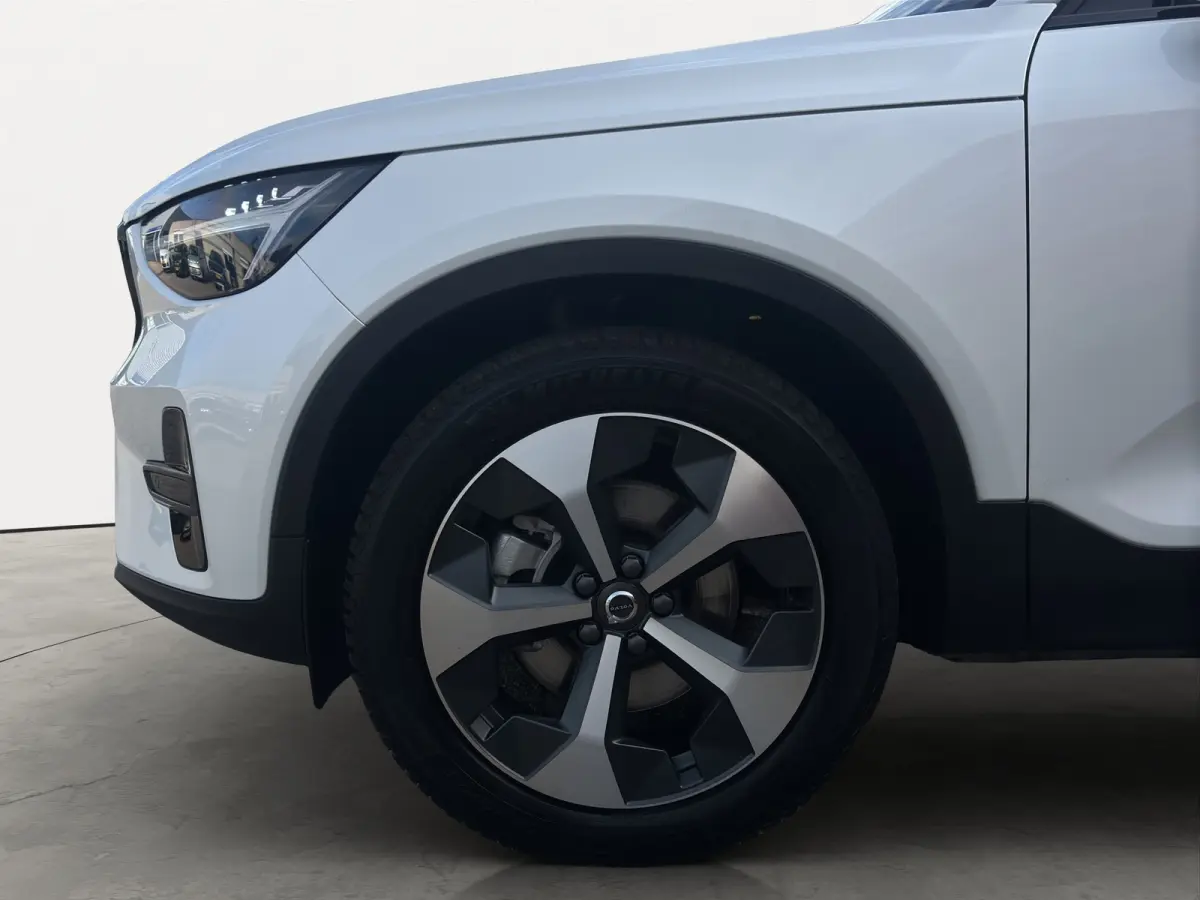 2.0 B4 Plus Dark | Trekhaak | Stuurwiel+Stoelverwarming | Adapt. Cruise | Apple Carplay/Android Auto |