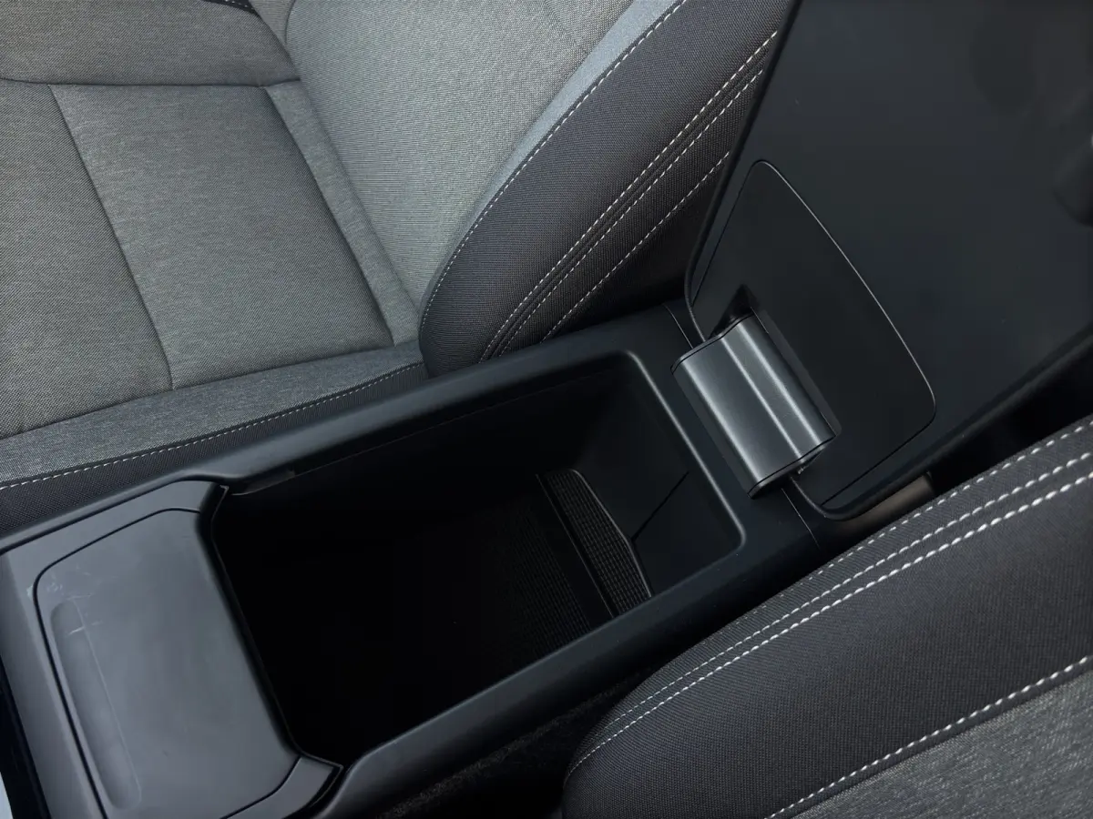 2.0 B4 Plus Dark | Trekhaak | Stuurwiel+Stoelverwarming | Adapt. Cruise | Apple Carplay/Android Auto |