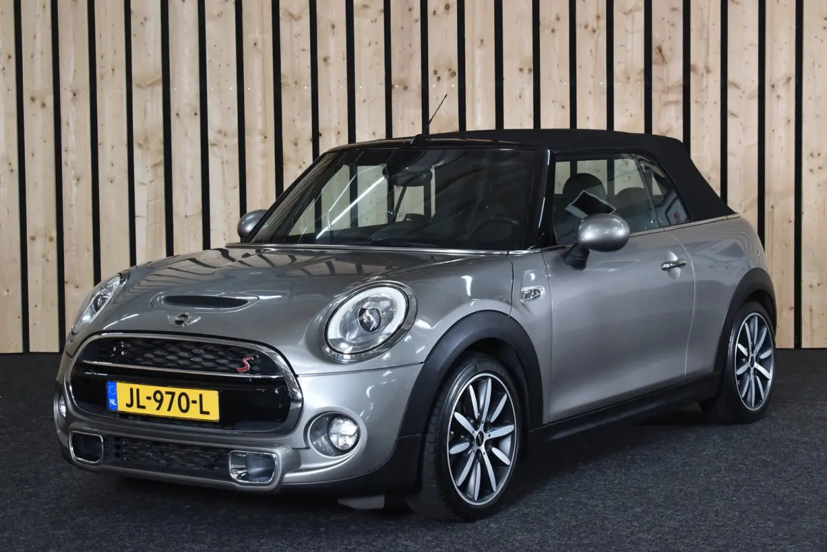 2.0 S Chili Serious Business 192 PK JCW LED 17" NL-auto Stoelverw. Clima + Nwe APK