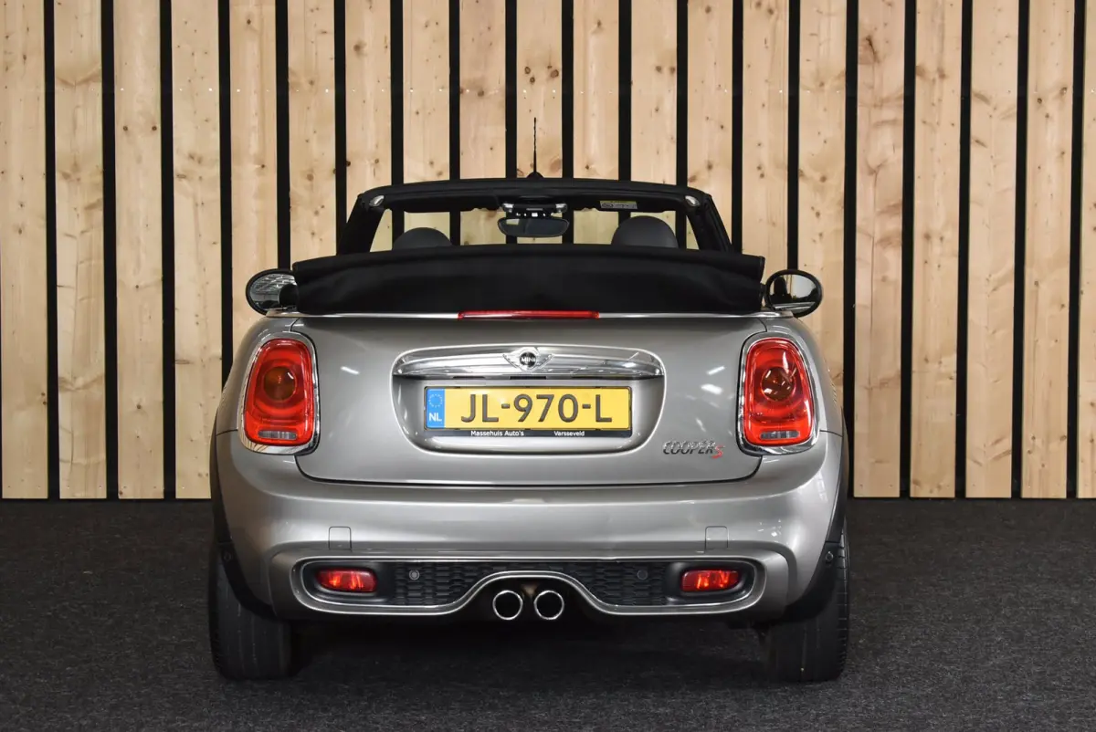2.0 S Chili Serious Business 192 PK JCW LED 17" NL-auto Stoelverw. Clima + Nwe APK
