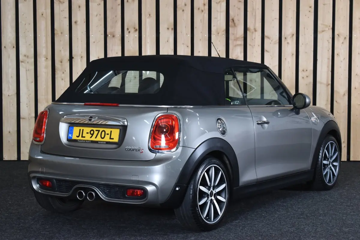 2.0 S Chili Serious Business 192 PK JCW LED 17" NL-auto Stoelverw. Clima + Nwe APK