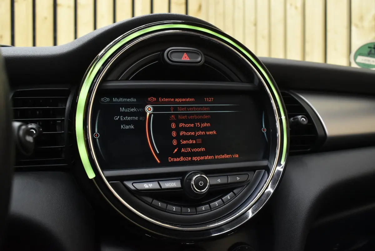 2.0 S Chili Serious Business 192 PK JCW LED 17" NL-auto Stoelverw. Clima + Nwe APK