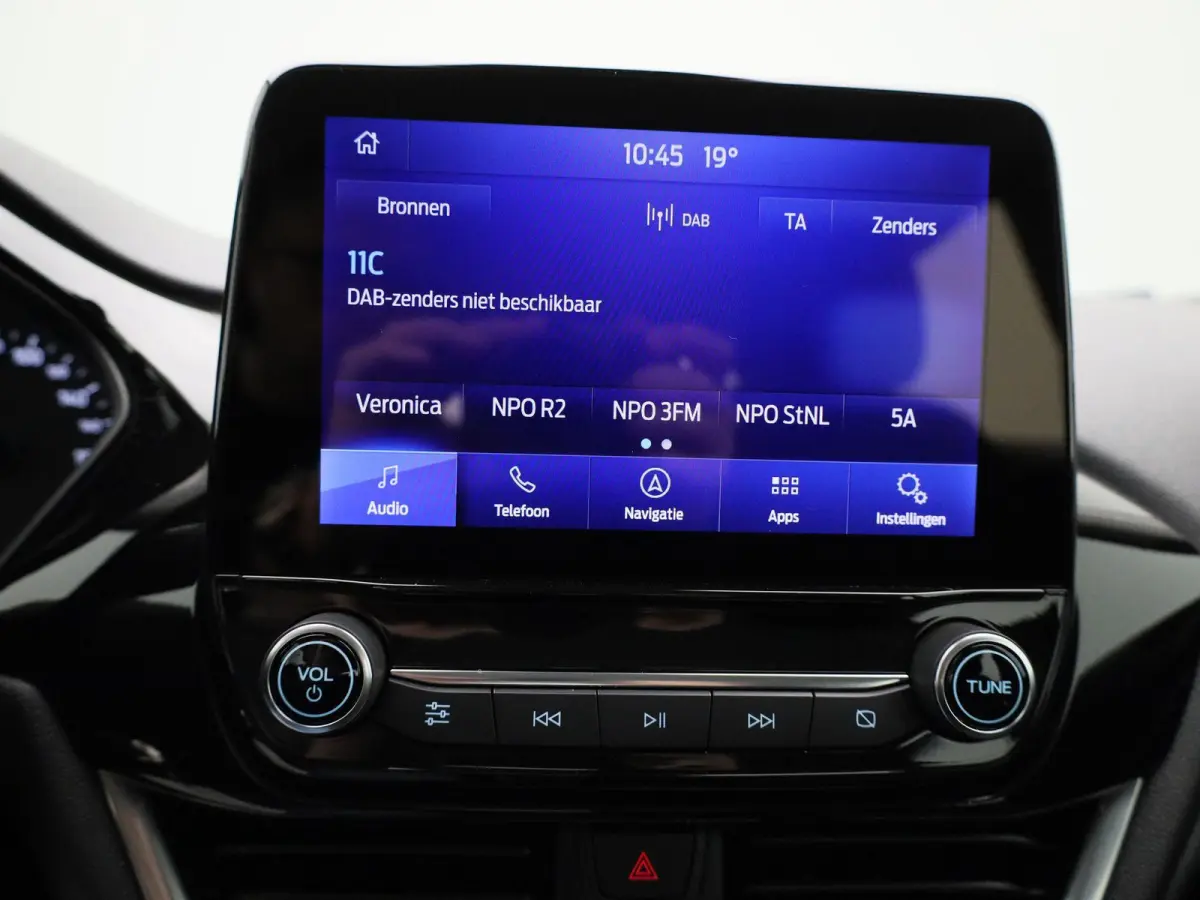 1.0 EcoBoost Titanium | APPLE CARPLAY - ANDROID AUTO | CLIMATE CONTROL | CRUISE CONTROL | PARKEERSENSOREN ACHTER | LANE ASSIST |