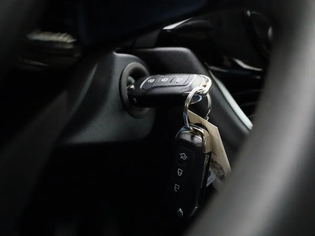1.0 EcoBoost Titanium | APPLE CARPLAY - ANDROID AUTO | CLIMATE CONTROL | CRUISE CONTROL | PARKEERSENSOREN ACHTER | LANE ASSIST |