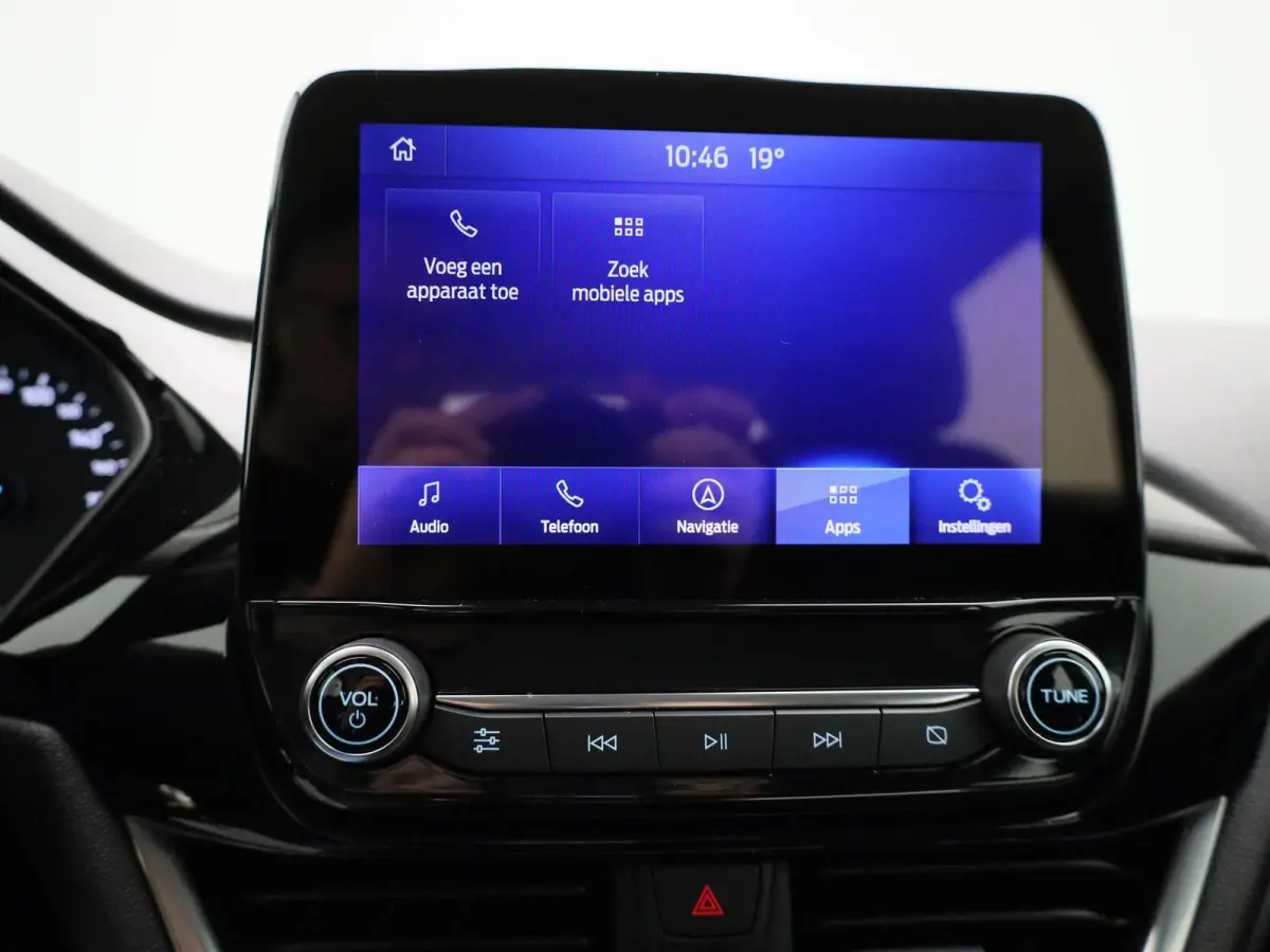 1.0 EcoBoost Titanium | APPLE CARPLAY - ANDROID AUTO | CLIMATE CONTROL | CRUISE CONTROL | PARKEERSENSOREN ACHTER | LANE ASSIST |