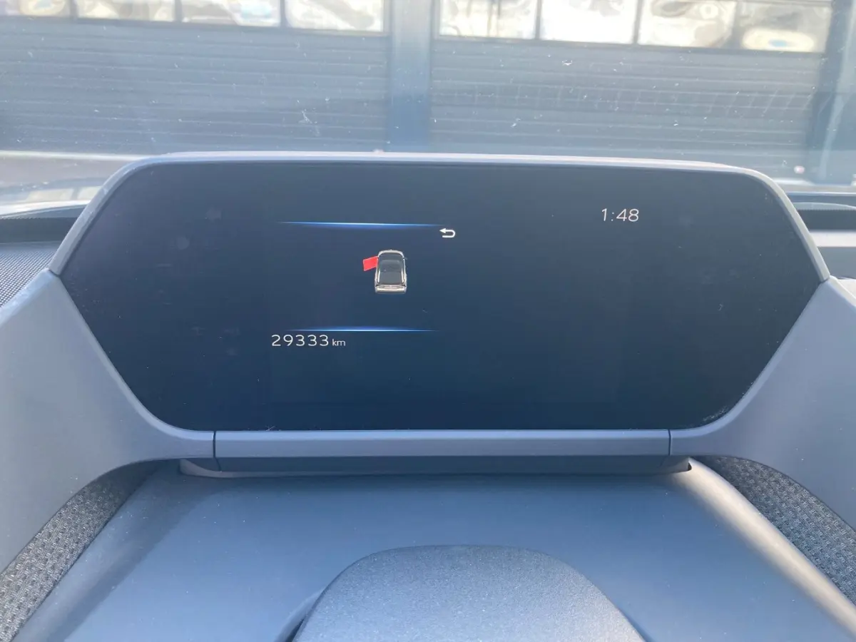 Premium 71 kWh | Panoramadak | Lederen bekleding | JBL | Stoelverwarming + koeling | Navigatie | Camera |