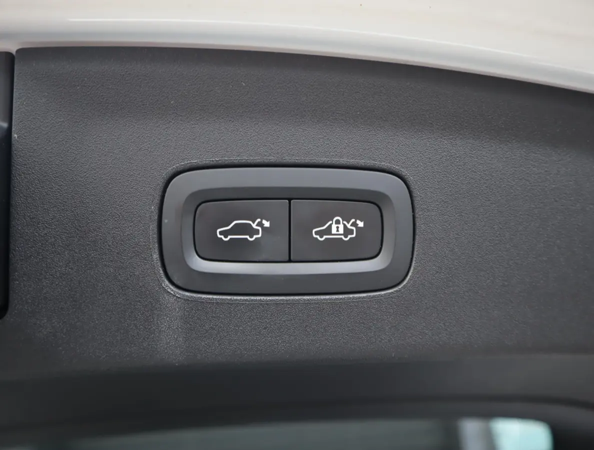 Long Range Dual Motor Performance Plus 82 kWh | SOH 93% | Camera | Memory Seats