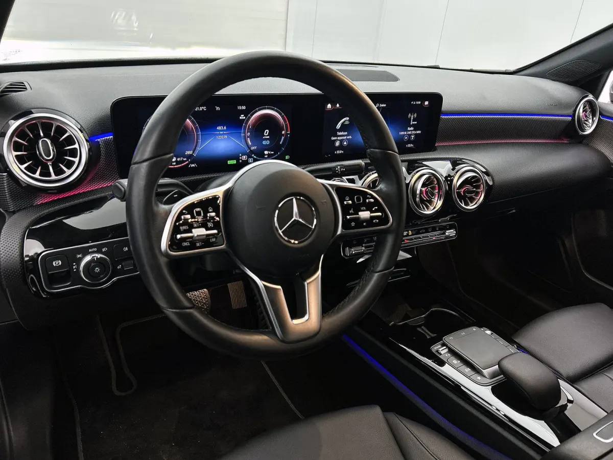 A 250 e Business Line | Climate Control | Sfeerverlichting | Stoelverwarming | Achteruitrijcamera | Parkeersensoren |
