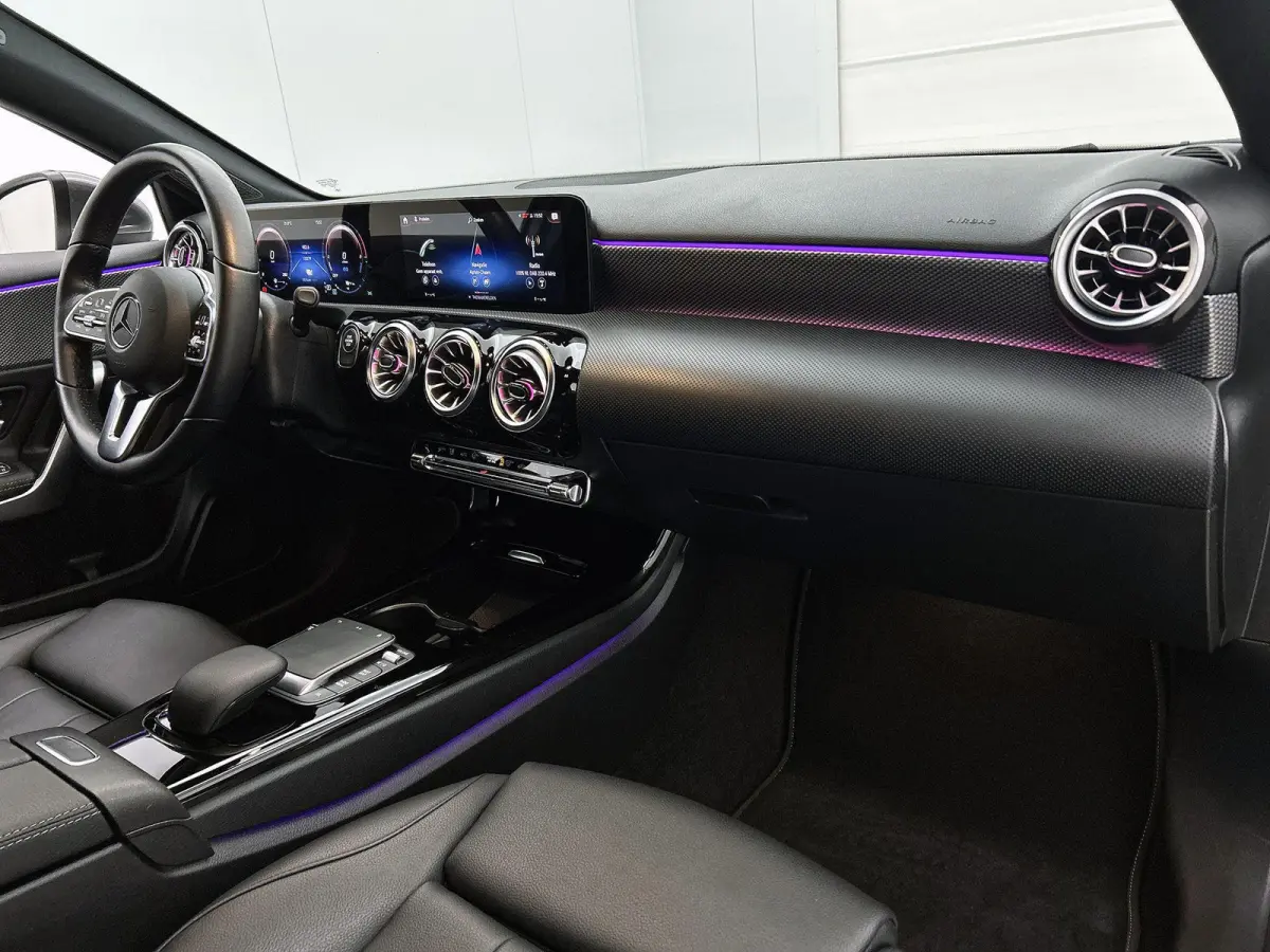 A 250 e Business Line | Climate Control | Sfeerverlichting | Stoelverwarming | Achteruitrijcamera | Parkeersensoren |