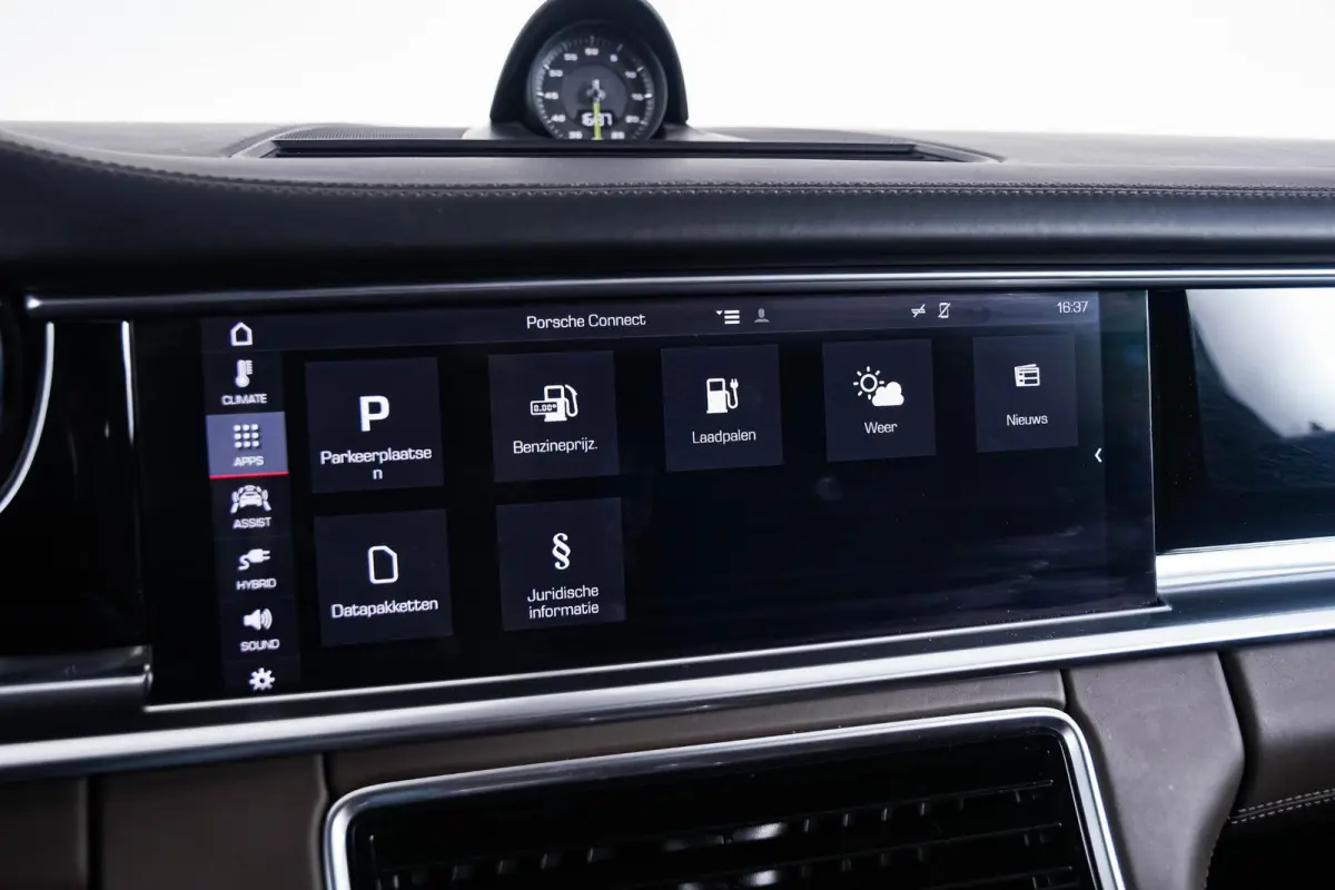 2.9 4 E-Hybrid Panoramadak - Adaptieve Cruise Control - SportDesign Pakket - Comfortstoelen - Massage stoelen - stuurwielverwarming - Sport Chrono pakket - Stuurbekrachtiging Plus -