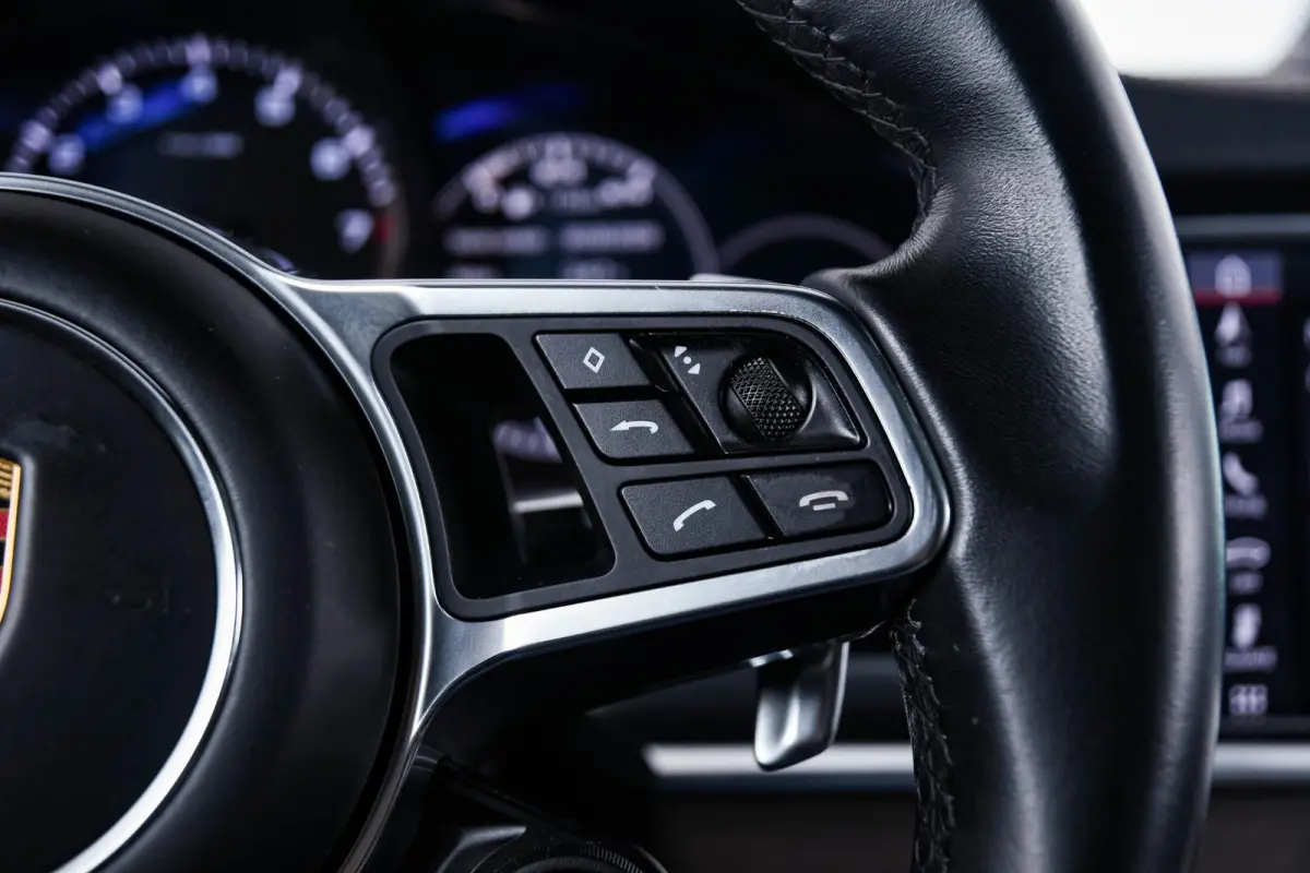 2.9 4 E-Hybrid Panoramadak - Adaptieve Cruise Control - SportDesign Pakket - Comfortstoelen - Massage stoelen - stuurwielverwarming - Sport Chrono pakket - Stuurbekrachtiging Plus -