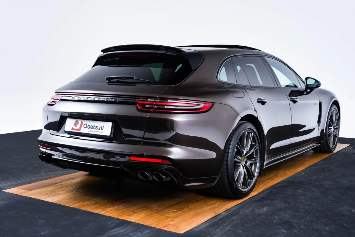 2.9 4 E-Hybrid Panoramadak - Adaptieve Cruise Control - SportDesign Pakket - Comfortstoelen - Massage stoelen - stuurwielverwarming - Sport Chrono pakket - Stuurbekrachtiging Plus -