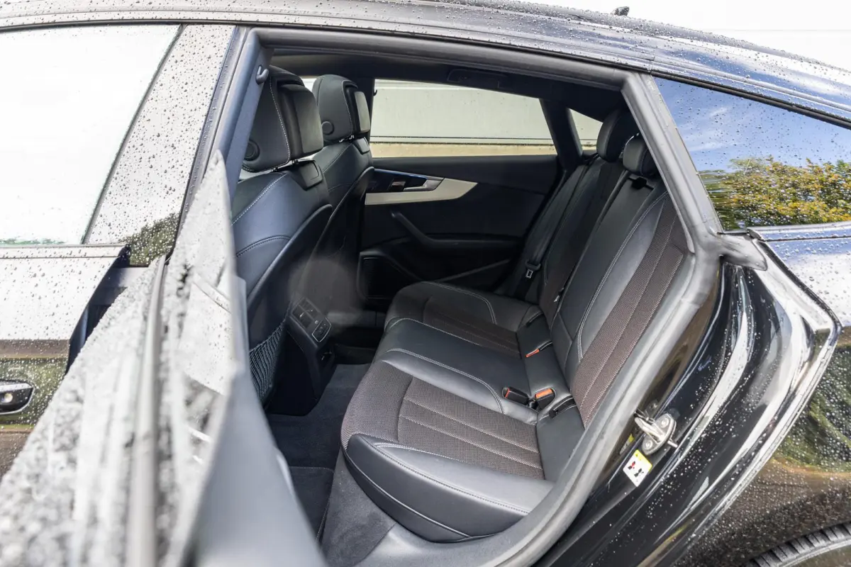 35 TFSI 150pk MHEV S Edition Competition | Panoramadak | Matrix LED | Stoelverwarming | Ambiente Lichtpakket Plus