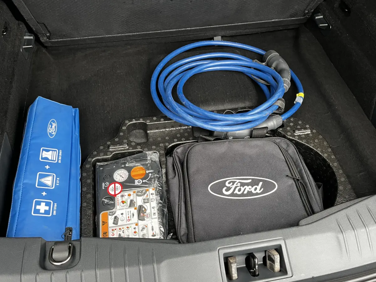 RWD 75 kWh | SoH 94% | Technology Pack | Elektrische klep | B&O-audio |