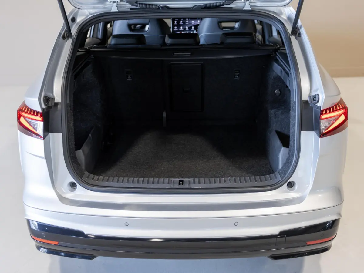 60 Sportline SOH 88% / 180pk / NAP / Achteruitrij camera / Dodehoek herkenning /