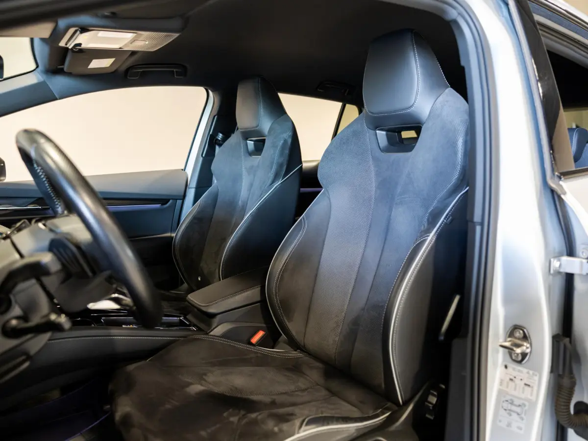 60 Sportline SOH 88% / 180pk / NAP / Achteruitrij camera / Dodehoek herkenning /