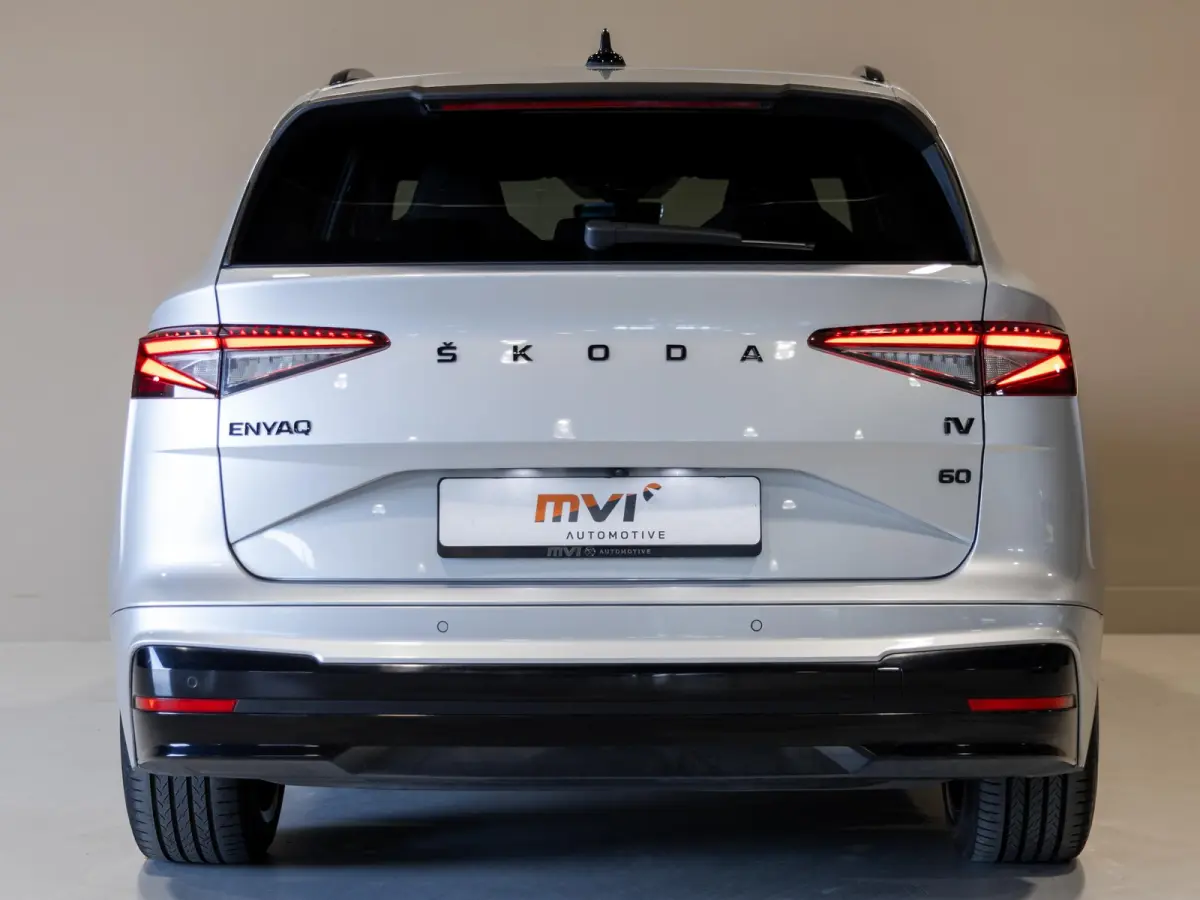 60 Sportline SOH 88% / 180pk / NAP / Achteruitrij camera / Dodehoek herkenning /