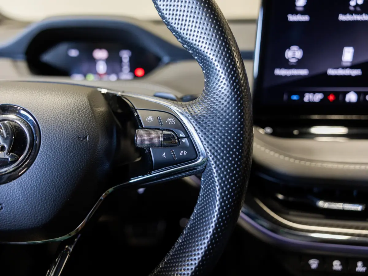 60 Sportline SOH 88% / 180pk / NAP / Achteruitrij camera / Dodehoek herkenning /