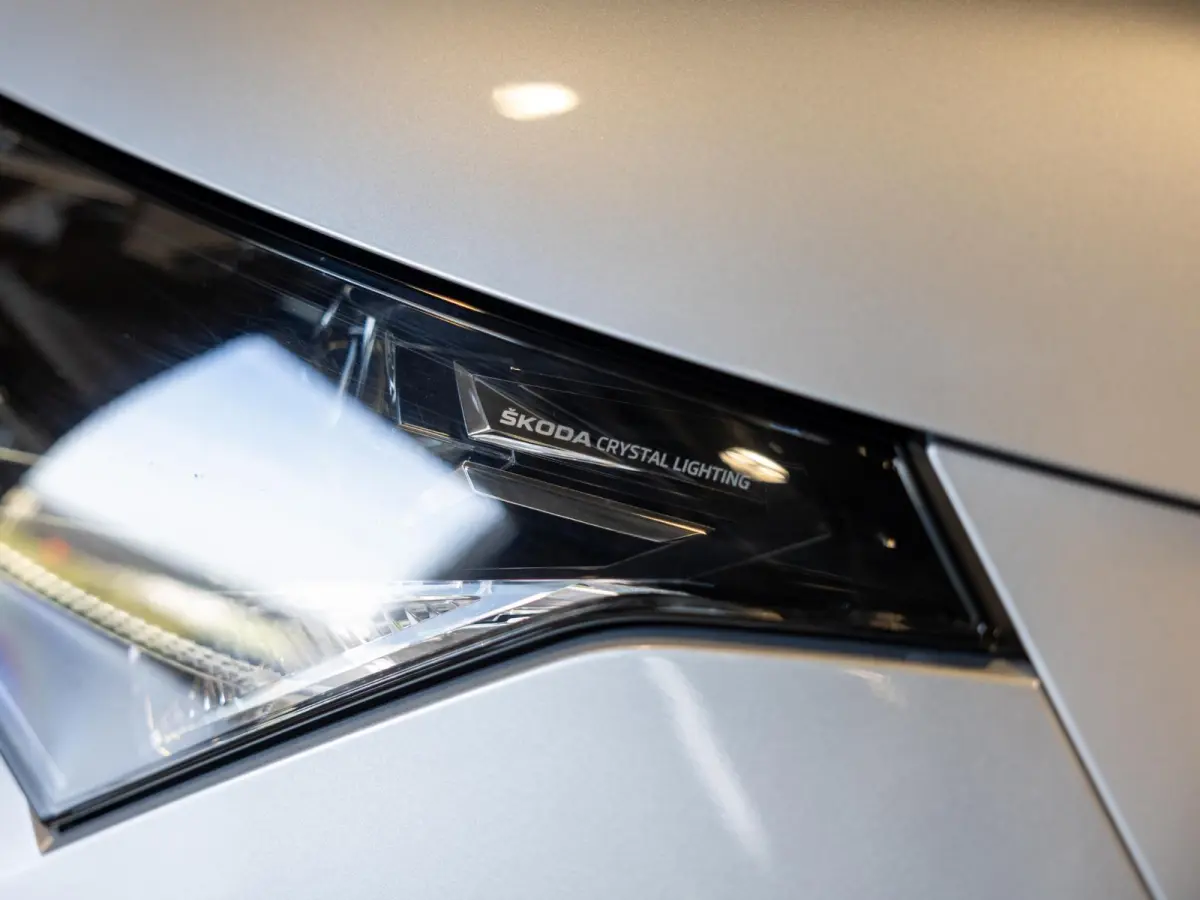 60 Sportline SOH 88% / 180pk / NAP / Achteruitrij camera / Dodehoek herkenning /