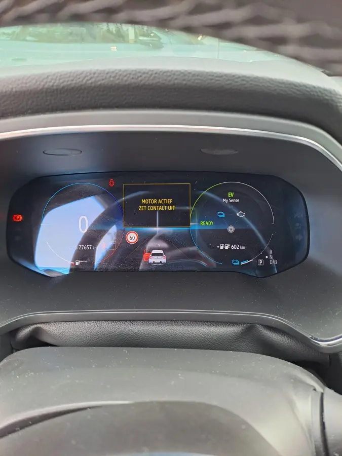 1.6 E-Tech Plug-in Hybrid 160 Intens | TREKHAAK | CAMERA | NAVIGATIE