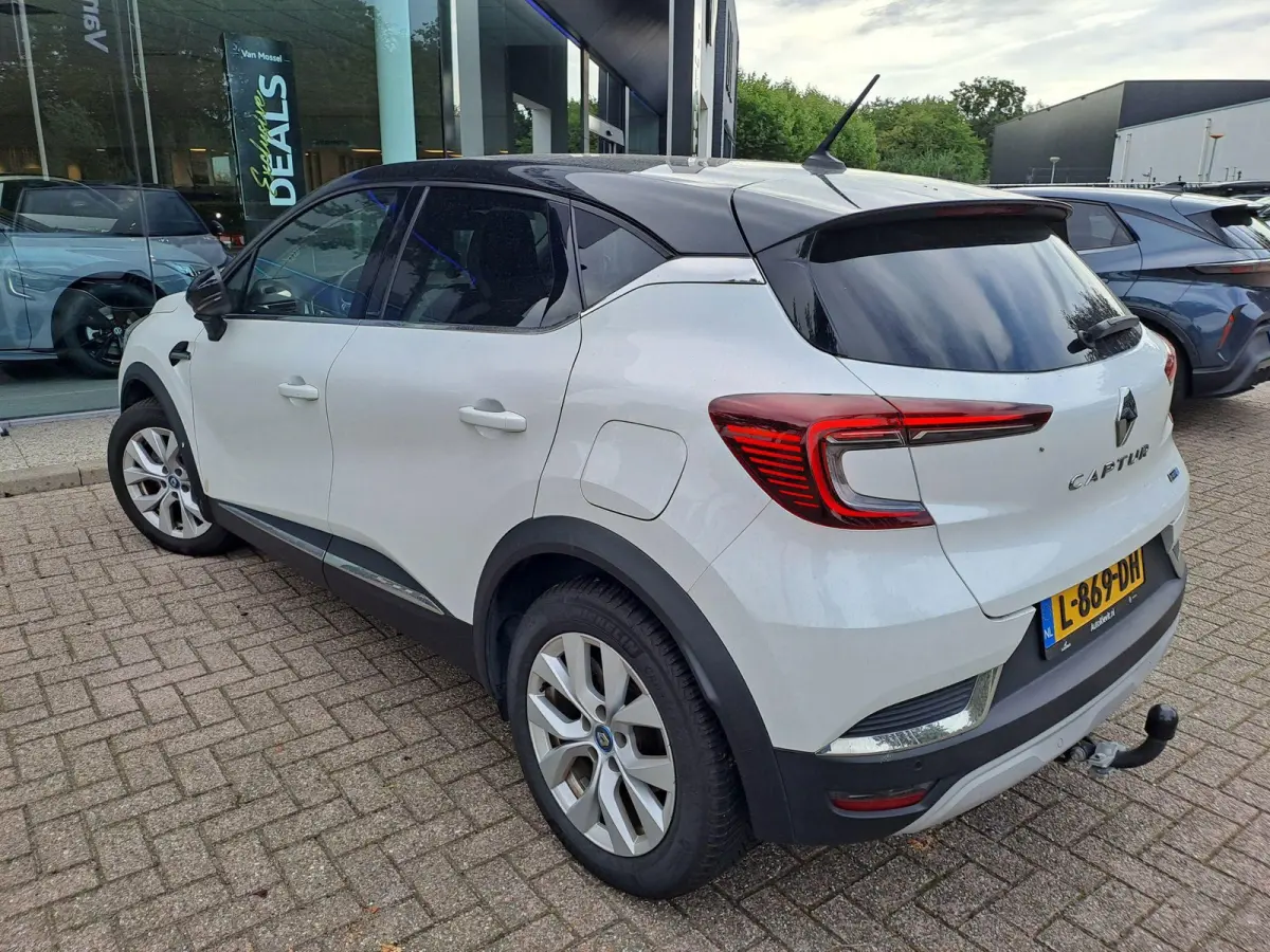 1.6 E-Tech Plug-in Hybrid 160 Intens | TREKHAAK | CAMERA | NAVIGATIE