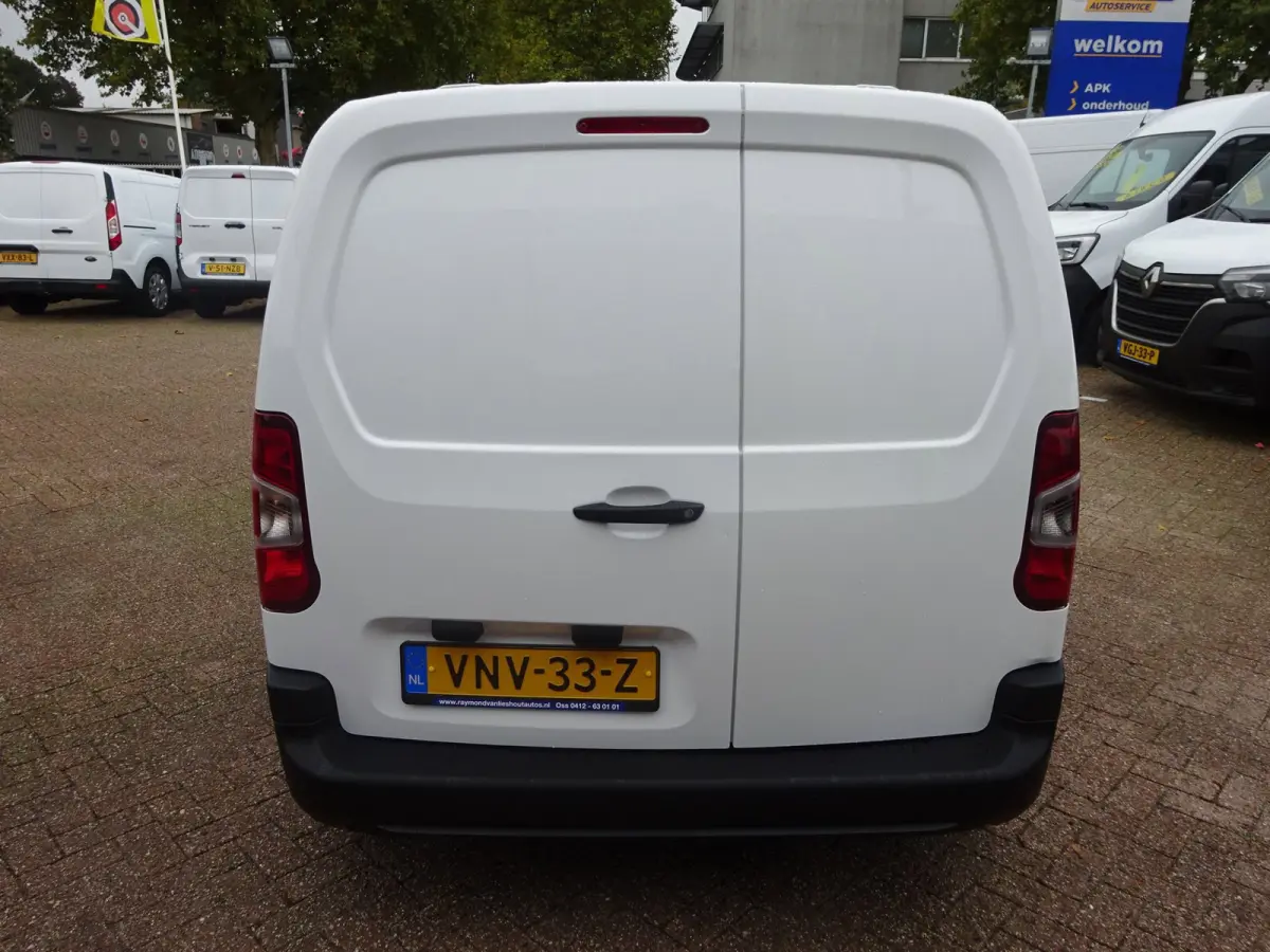 1.2 PureTech Pro BENZINE AIRCO NAVI CRUISE CONTROL PDC SCHUIFDEUR