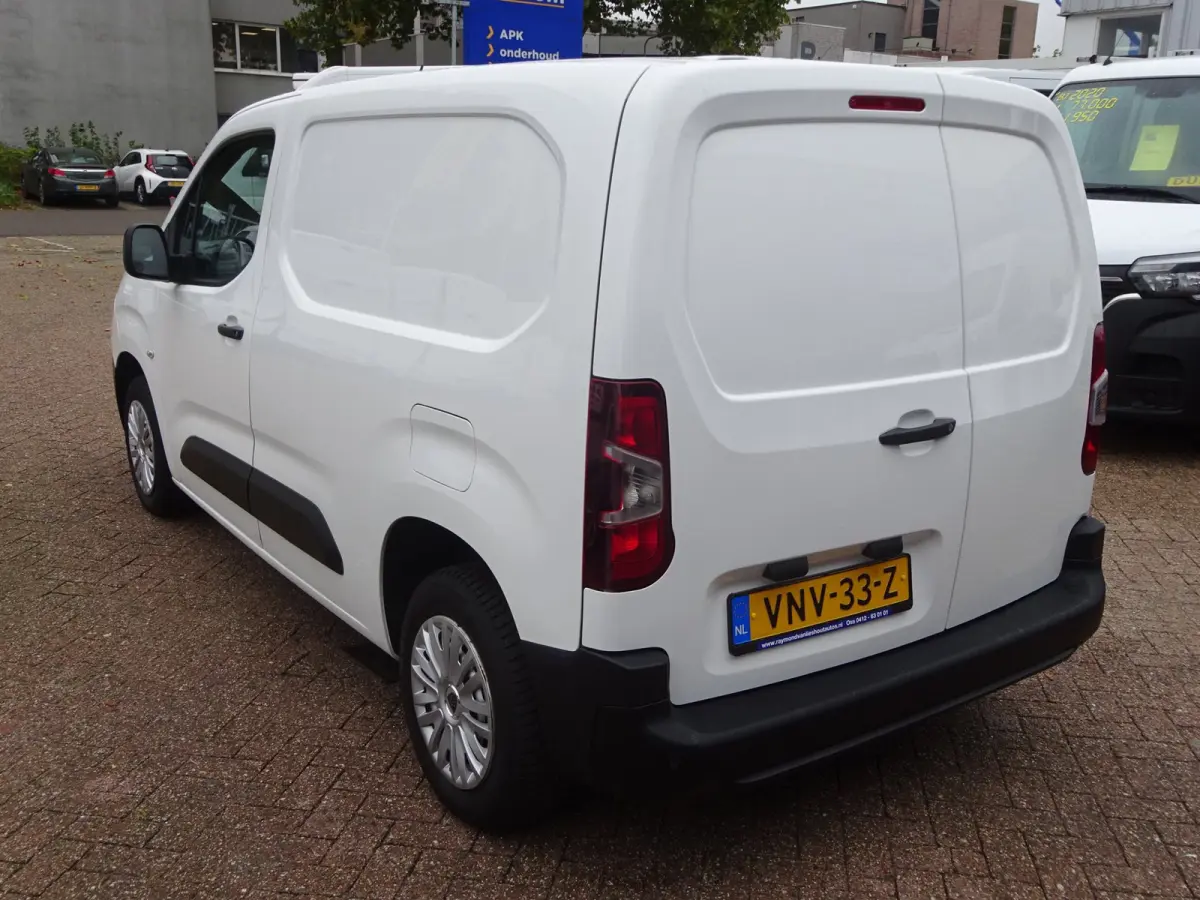 1.2 PureTech Pro BENZINE AIRCO NAVI CRUISE CONTROL PDC SCHUIFDEUR
