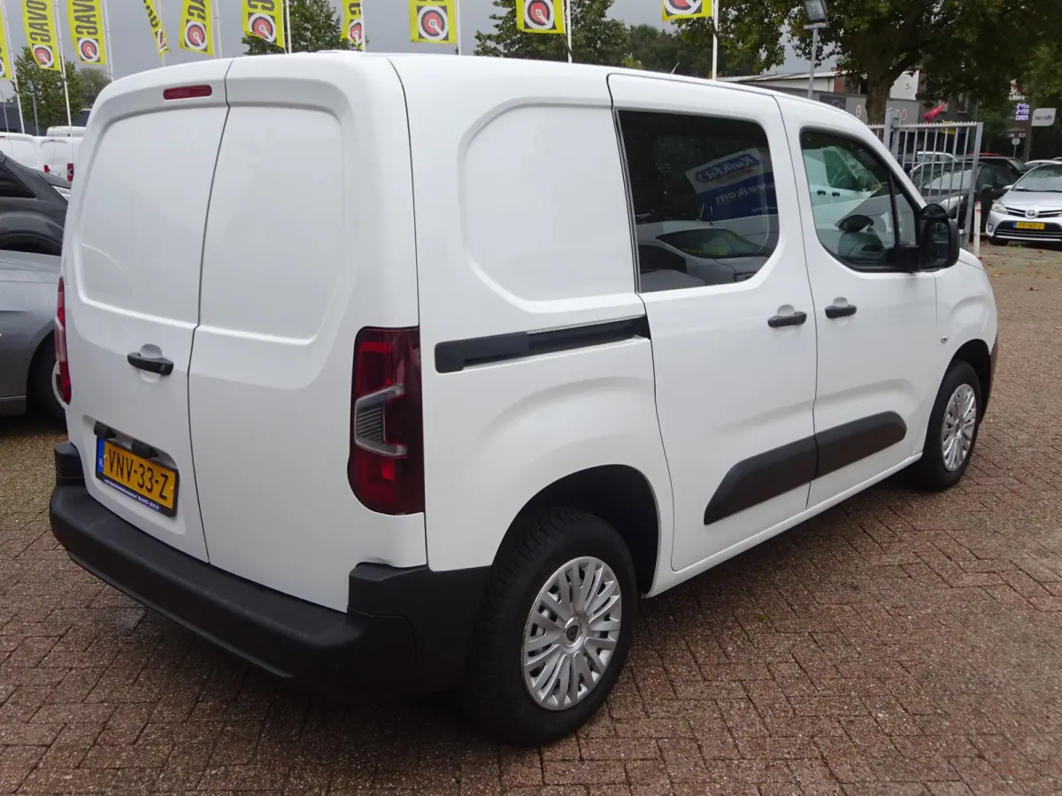 1.2 PureTech Pro BENZINE AIRCO NAVI CRUISE CONTROL PDC SCHUIFDEUR
