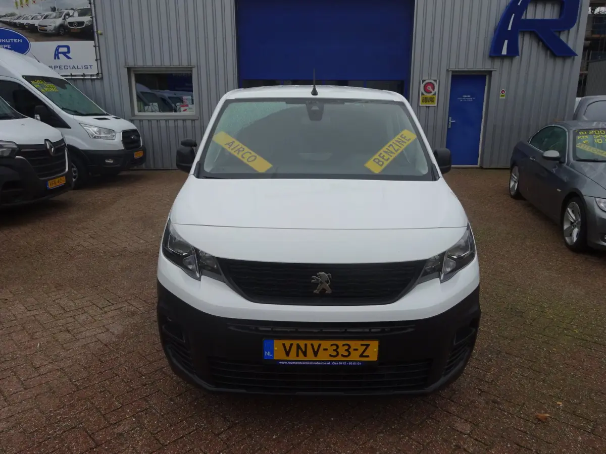 1.2 PureTech Pro BENZINE AIRCO NAVI CRUISE CONTROL PDC SCHUIFDEUR