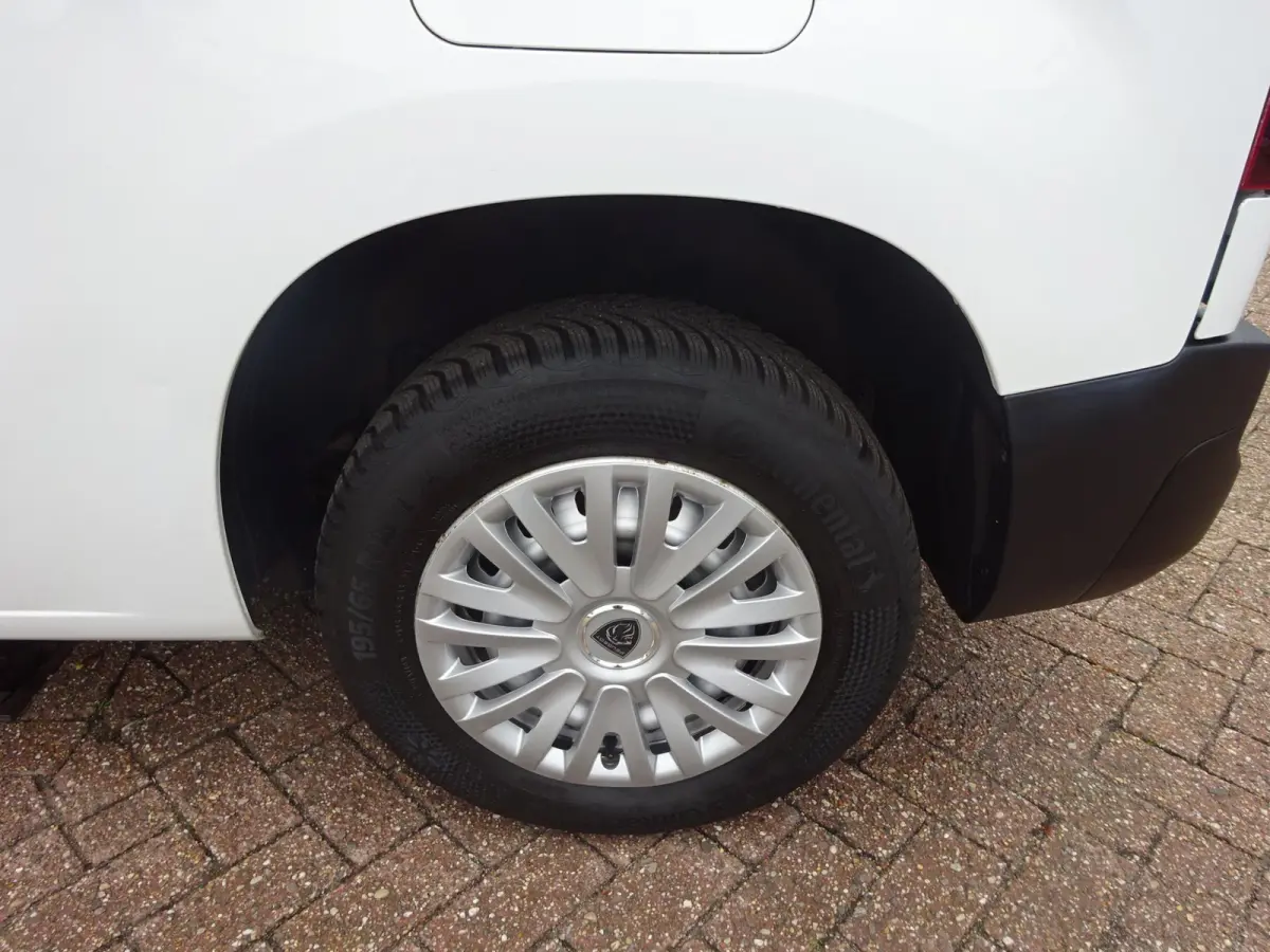 1.2 PureTech Pro BENZINE AIRCO NAVI CRUISE CONTROL PDC SCHUIFDEUR