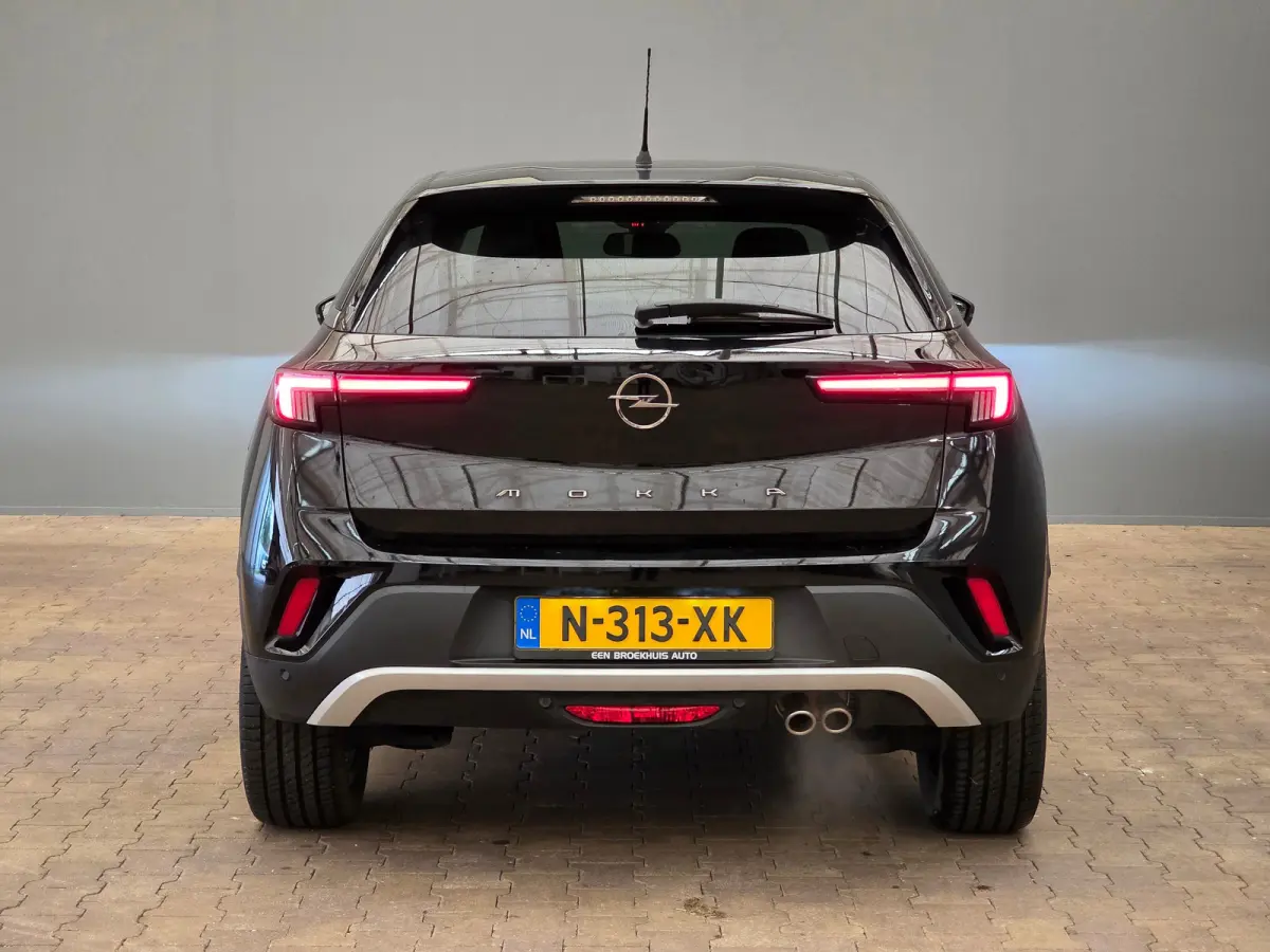 1.2 Turbo Ultimate Alcantara | Stuur & Stoelverwarming | Camera | 18" Lichtmetaal | Carplay | Climate | Cruise | LED | Achteruitrijcamera | Alcantara bekleding | Apple Carplay/Android Auto|t