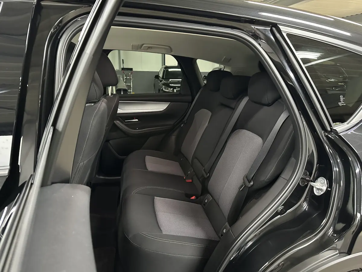 2.5 e-SkyActiv PHEV Exclusive-Line 327pk | Convenience & Sound Pack | Driver Assistance Pack