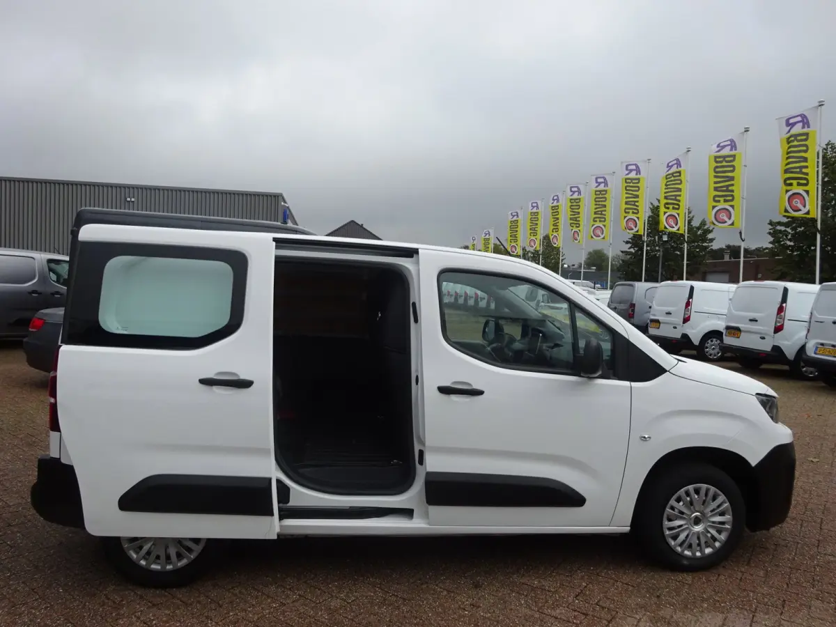 1.2 PureTech Pro BENZINE AIRCO NAVI CRUISE CONTROL PDC SCHUIFDEUR