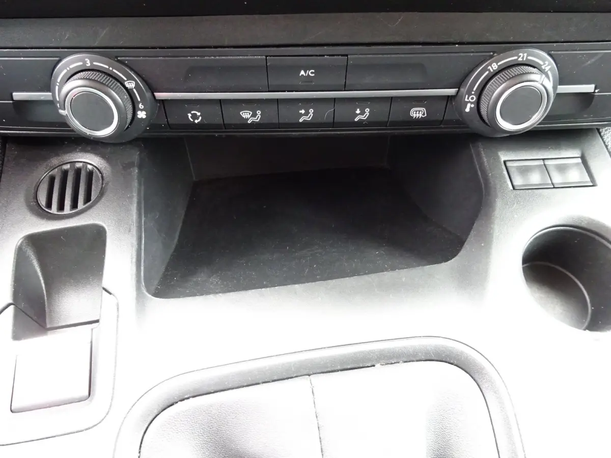1.2 PureTech Pro BENZINE AIRCO NAVI CRUISE CONTROL PDC SCHUIFDEUR