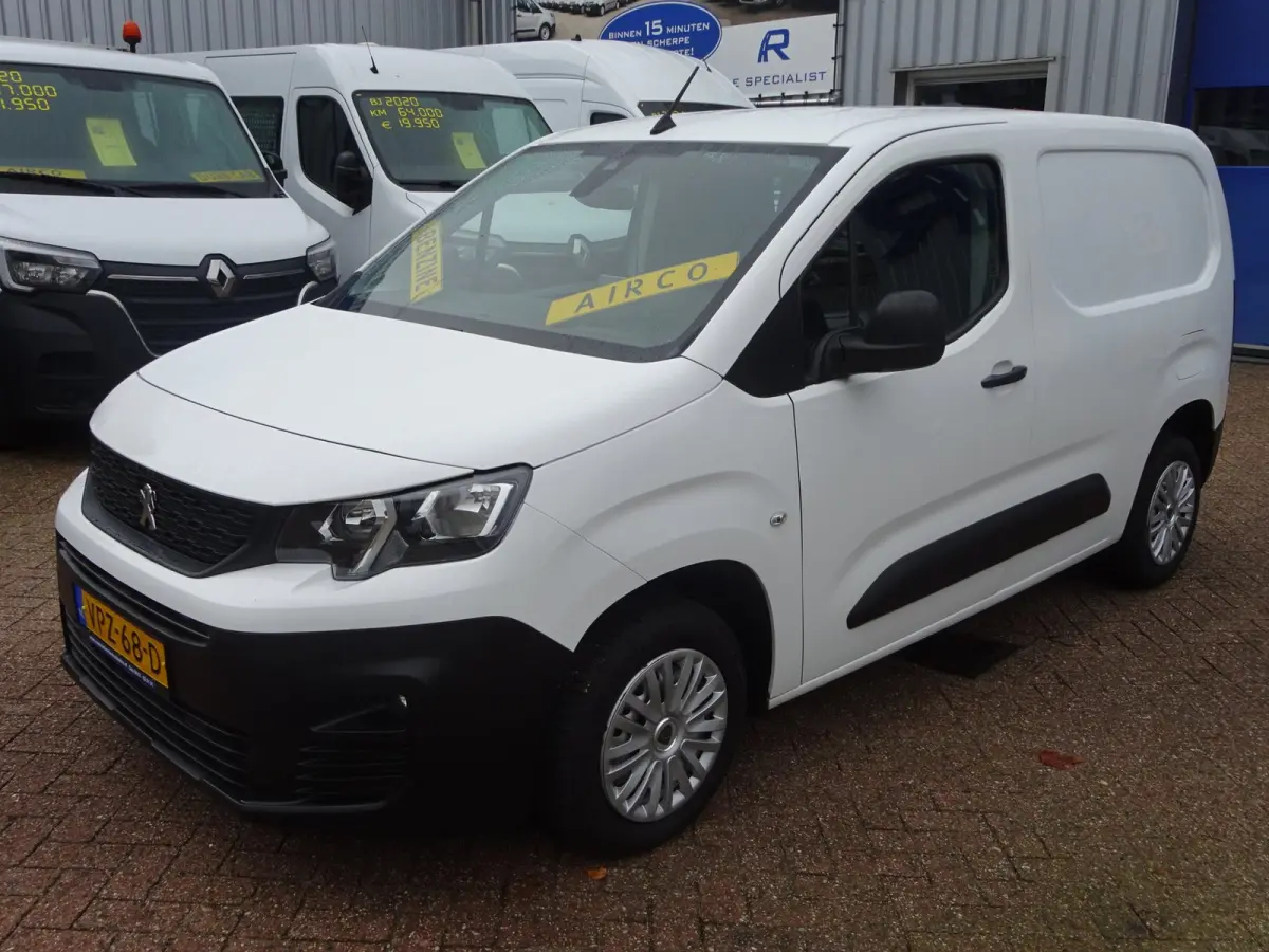1.2 PureTech Pro BENZINE AIRCO NAVI CRUISE CONTROL PDC SCHUIFDEUR