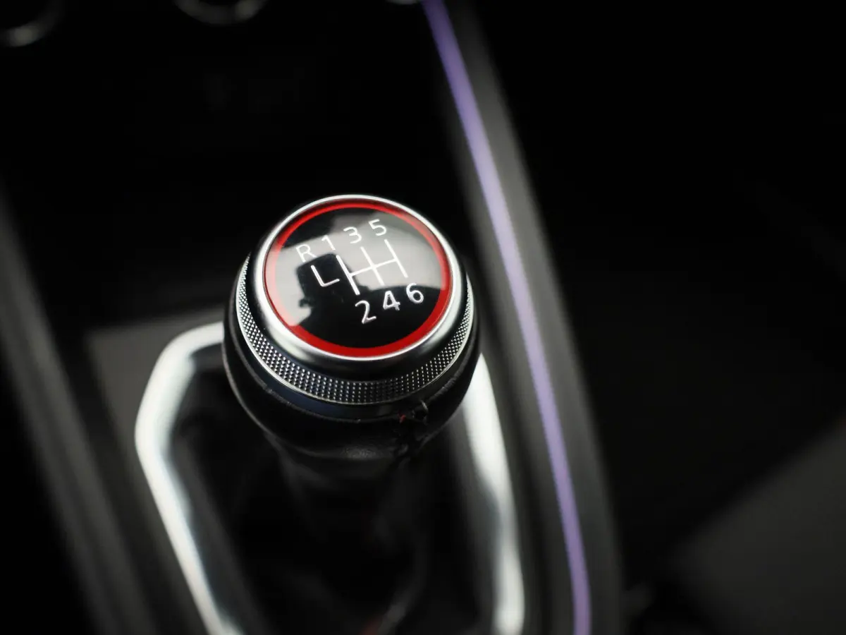 1.0 TCe R.S. Line | Apple Carplay / Android Auto | 360 Camera | Stoelverwarming | Lichtmetalen Velgen |
