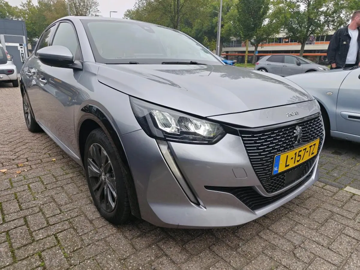 EV Allure Pack 50 kWh | Fase 3 laden | Navigatie | Camera | Stoelverwarming | NL auto | 1e Eigenaar | Dealer onderhouden |